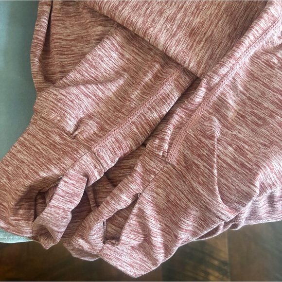 Small dusty rose heathered yoga top - Picture 2 of 3